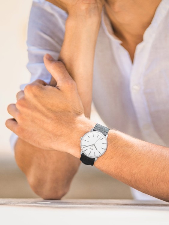 Junghans FORM A Titan Letzter Tag