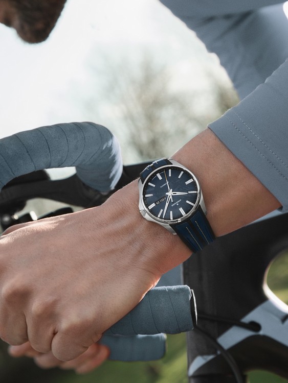 Junghans Meister S Automatic Kostenloser Versand international