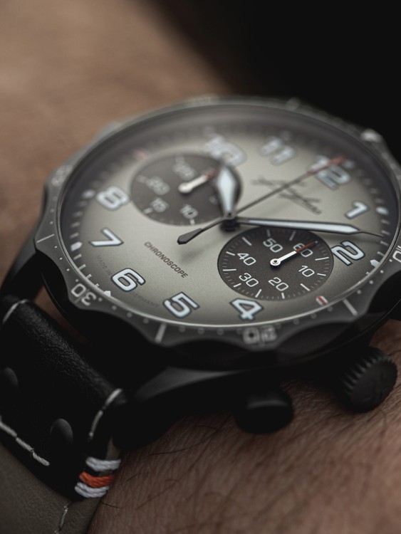 Junghans Pilot Chronoscope Desert Begrenzte Freigabe