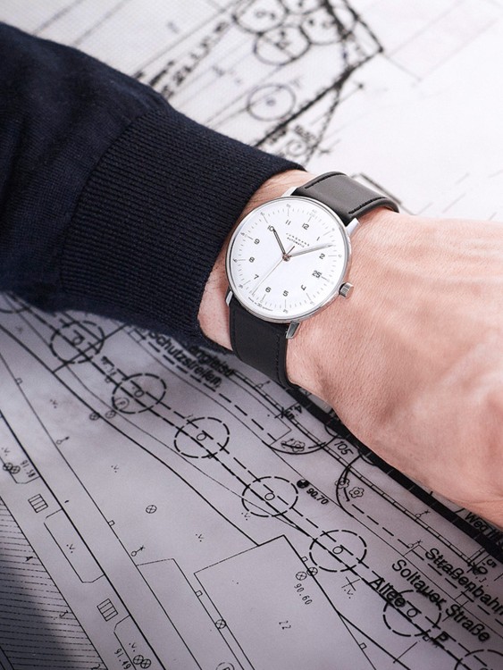 Junghans max bill Automatic Vierteljährliche Förderung