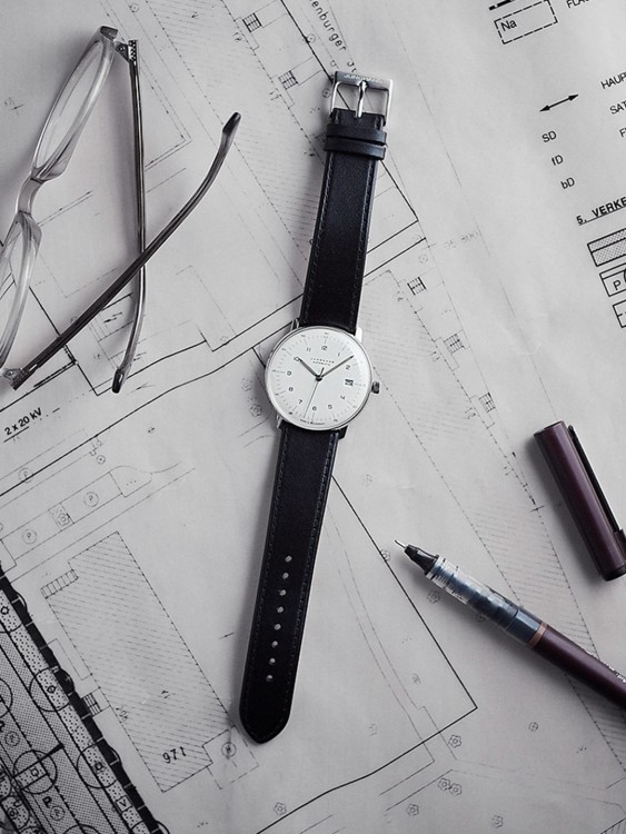 Junghans max bill Automatic Vierteljährliche Förderung