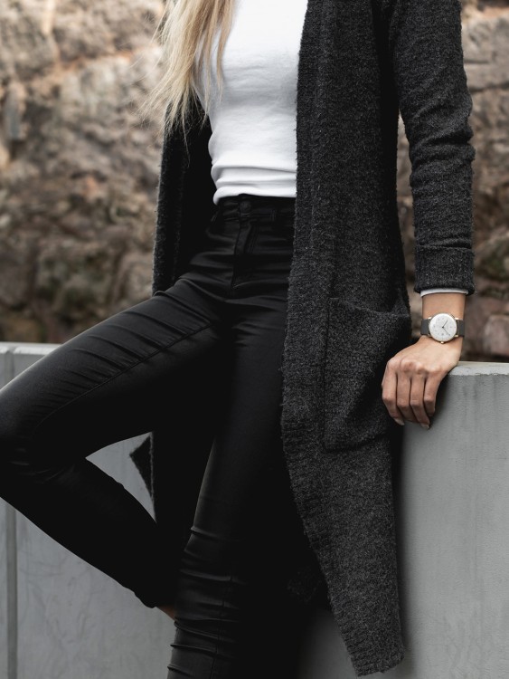 Junghans max bill Automatic Nur noch ein Tag übrig