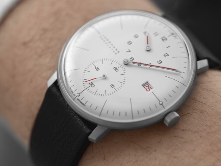 Junghans max bill Regulator Bauhaus Tägliche Deals