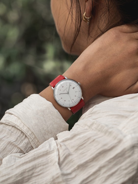 Junghans max bill MEGA Solar Großer Ausverkauf