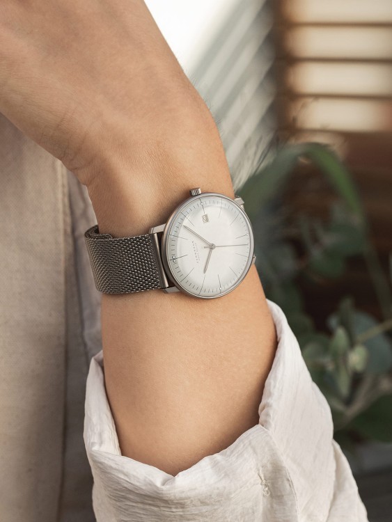 Junghans max bill MEGA Solar Neueste Mode