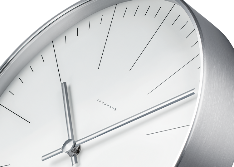 Junghans max bill Wanduhr Funk/RC 30cm Valentinstagsangebot