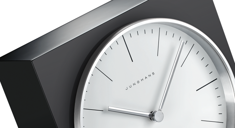 Junghans max bill Tischuhr Funk/RC 50% Rabatt für begrenzte Zeit