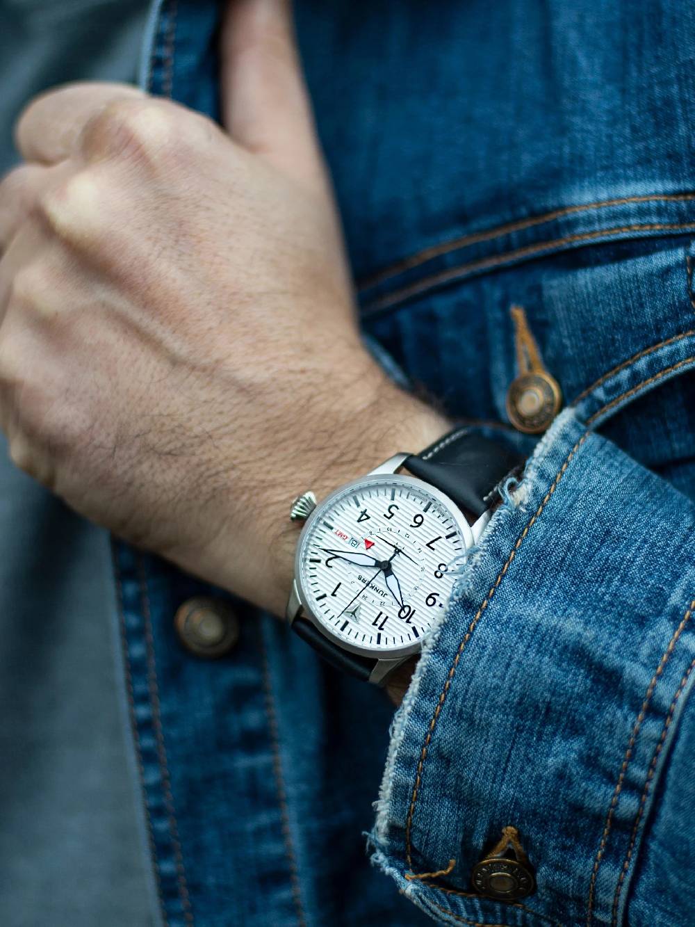 Junkers Flieger GMT Kauf eins, bekomm eins gratis