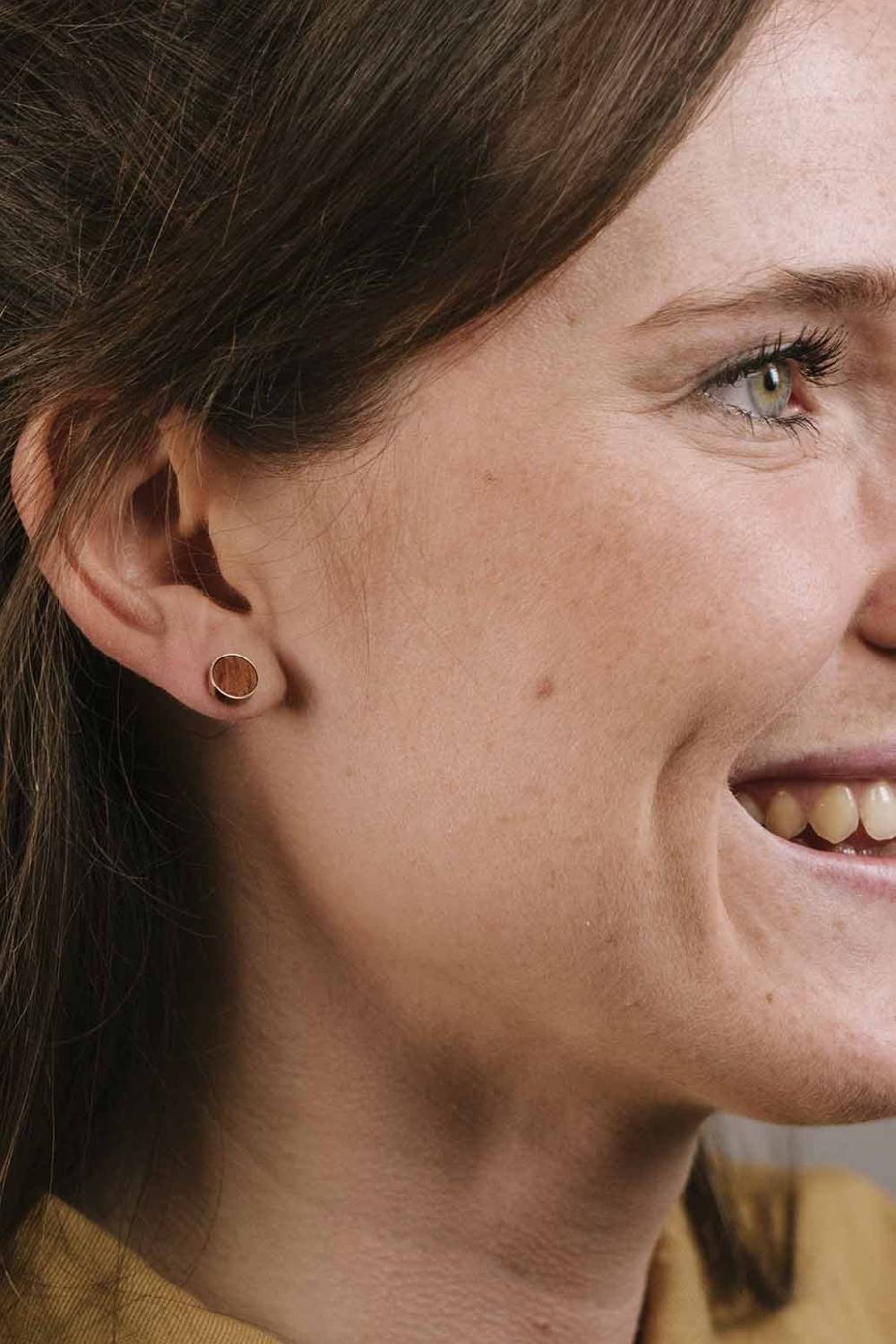 Kerbholz CIRCLE EARRING Sandelholz Bis zu 60% Rabatt