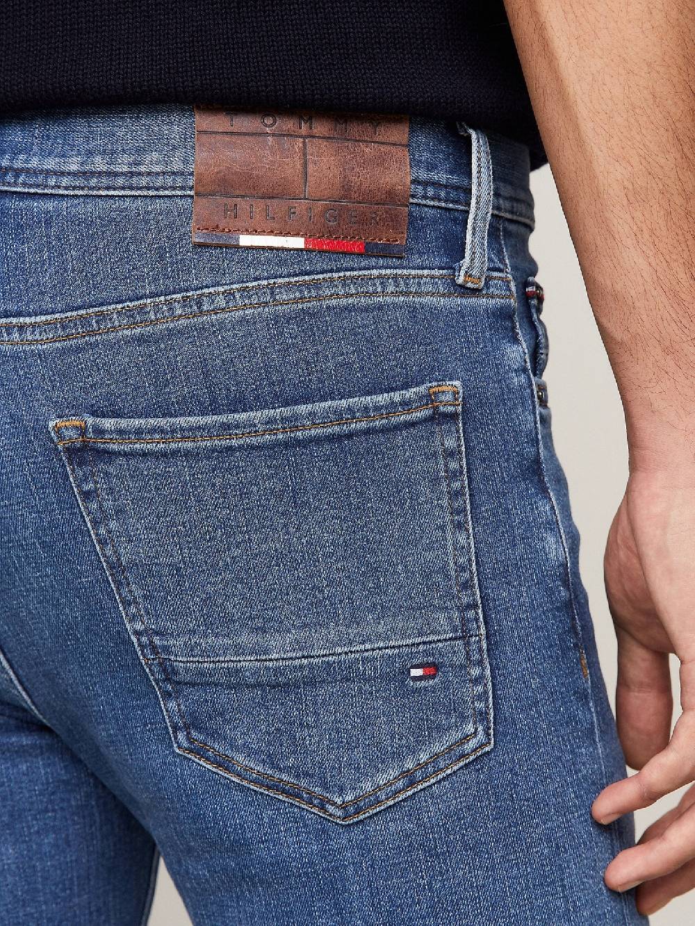 Tommy Hilfiger Jeans Kostenloser Versand international