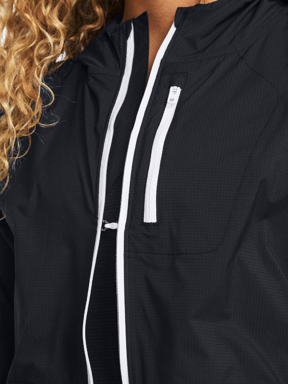 Under Armour Launch Lightweight Jacke Begrenzt auf 3 Tage