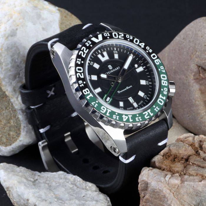 Steinhart TRAVELLER GMT green Taucheruhr Saisonale Angebote