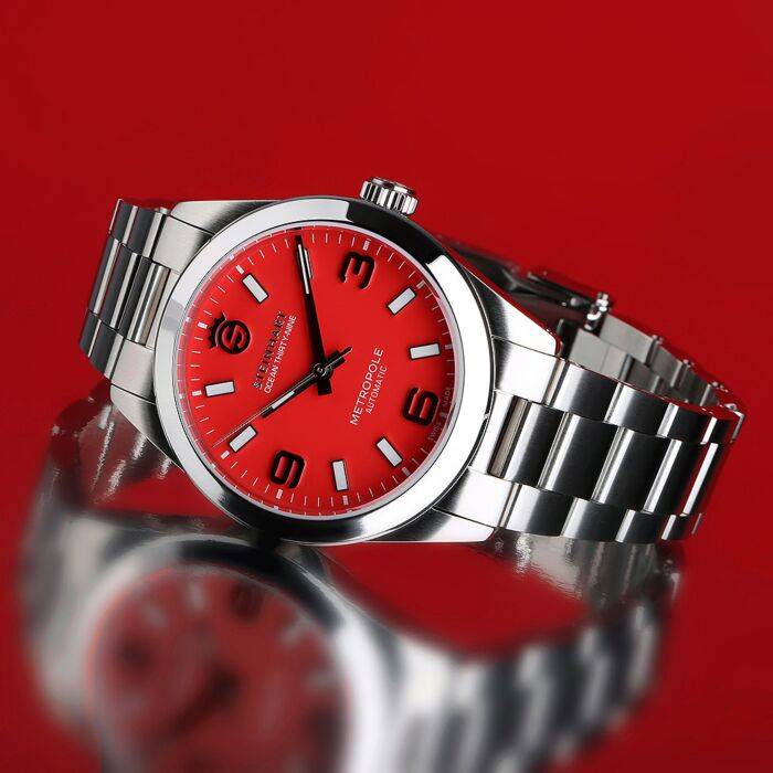 Steinhart Ocean 39 Metropole red Riesige Ersparnisse