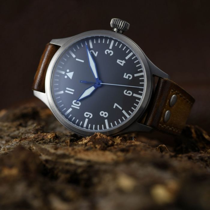 Steinhart Nav B-Uhr 44 Titan A Muster Zentralsekunde Riesige Ersparnisse