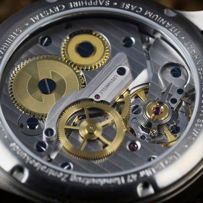 Steinhart Nav B-Uhr 44 Titan A Muster Zentralsekunde Riesige Ersparnisse